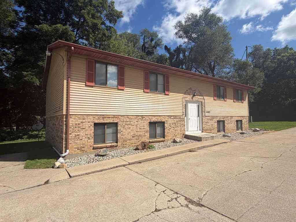 Multifamily For Sale - 1403 Huntington Avenue <br/> Kalamazoo, MI 49048