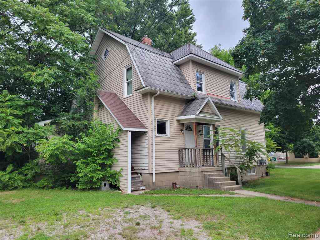Multifamily For Sale - 204 W Union Street <br/> Midland, MI 48640