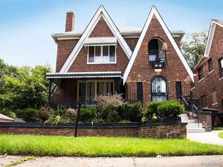 Multifamily For Sale - 17614 Roselawn Street <br/> Detroit, MI 48221