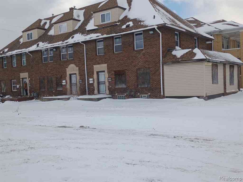 Multifamily For Sale - 9609 Dexter Avenue <br/> Detroit, MI 48206