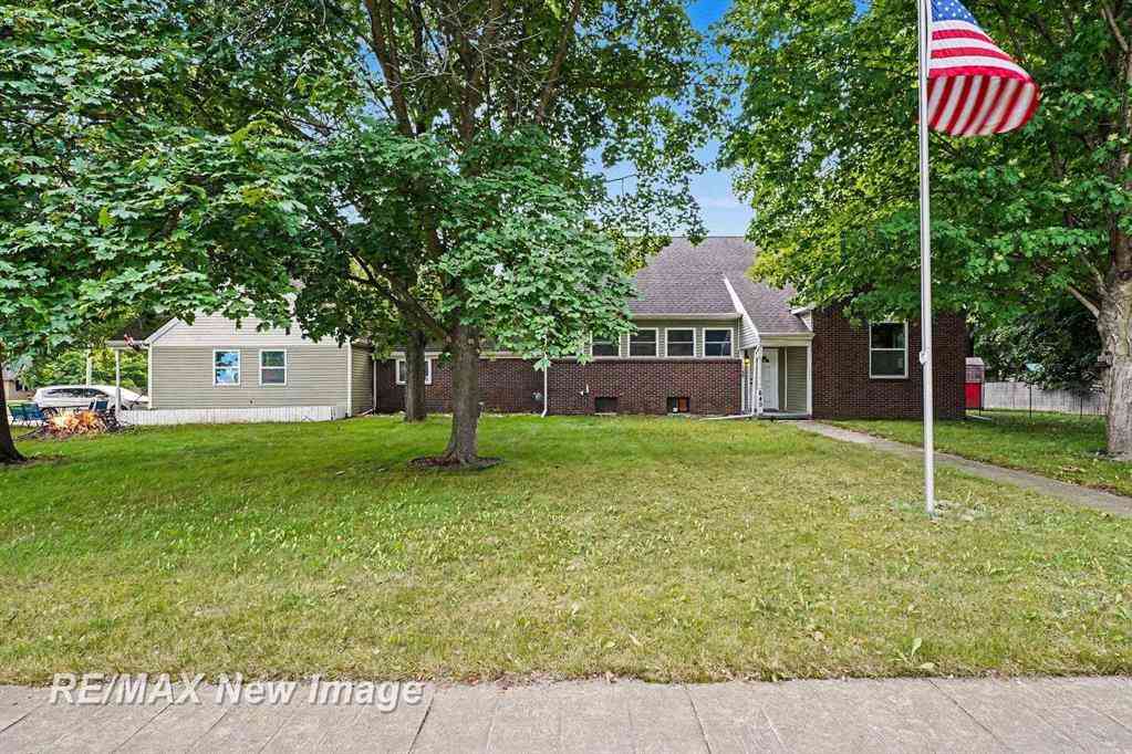 Multifamily For Sale - 640 E Saginaw Street <br/> Gratiot County, Breckenridge, MI 48615