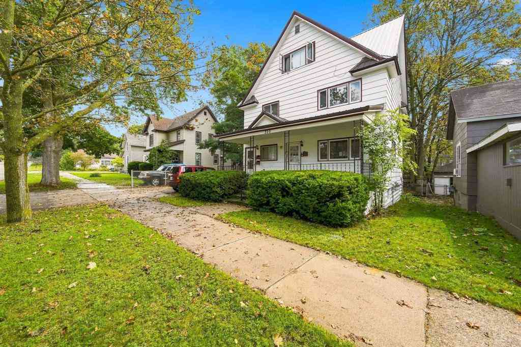 Multifamily For Sale - 320 Howard Street <br/> Cadillac, MI 49601