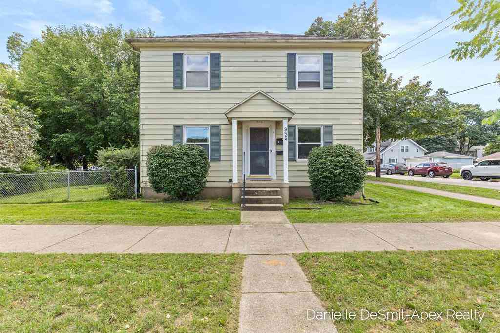 Multifamily For Sale - 956 Hovey Street Sw SW<br/> Grand Rapids, MI 49504