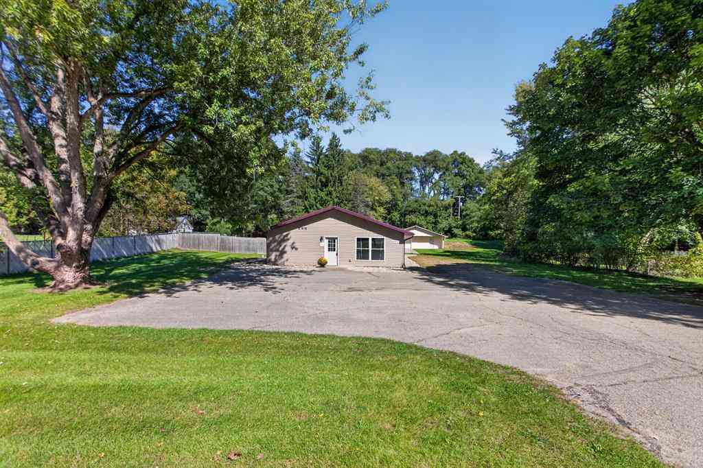 Multifamily For Sale - 6200 Brooklyn Road <br/> Jackson, MI 49201