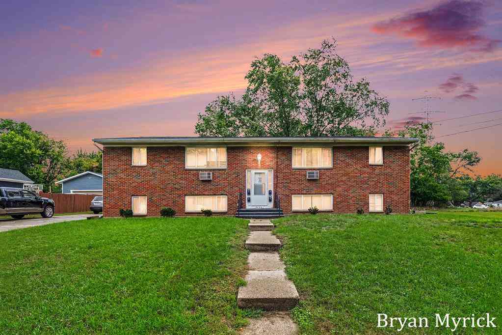 Multifamily For Sale - 2446 Mckee Avenue Sw SW<br/> Wyoming, MI 49509
