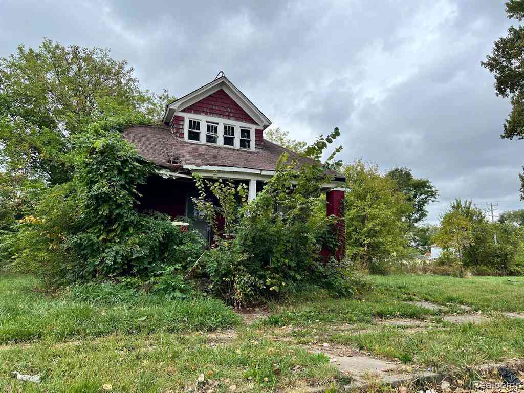 Homes For Sale - 13832 Pinewood Street <br/> Wayne County, Detroit, MI 48205