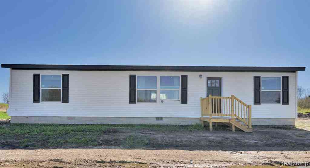 Homes For Sale - 7376 Capac Road <br/> Yale, MI 48097