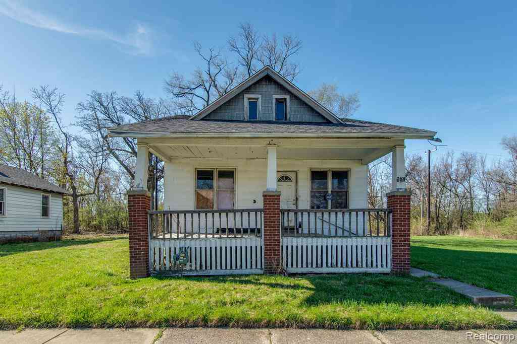 Homes For Sale - 985 Fernhill Street <br/> Wayne County, Highland Park, MI 48203