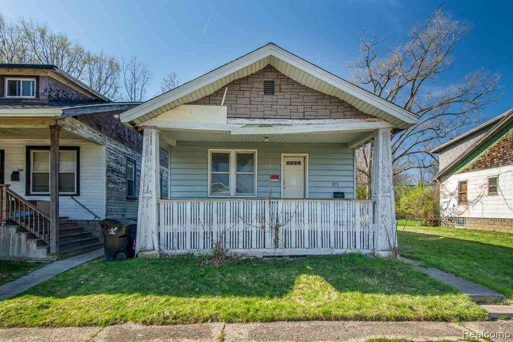 Homes For Sale - 975 Fernhill Street <br/> Wayne County, Highland Park, MI 48203