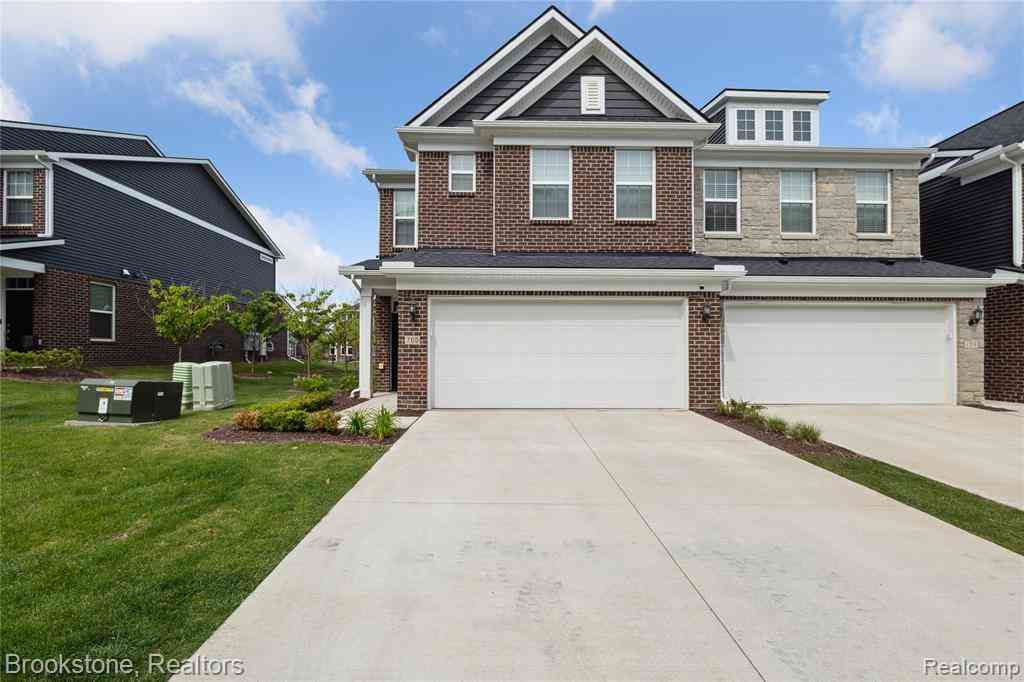 Condo For Sale - 765 Hummingbird Drive  <br/> Rochester, MI 48307