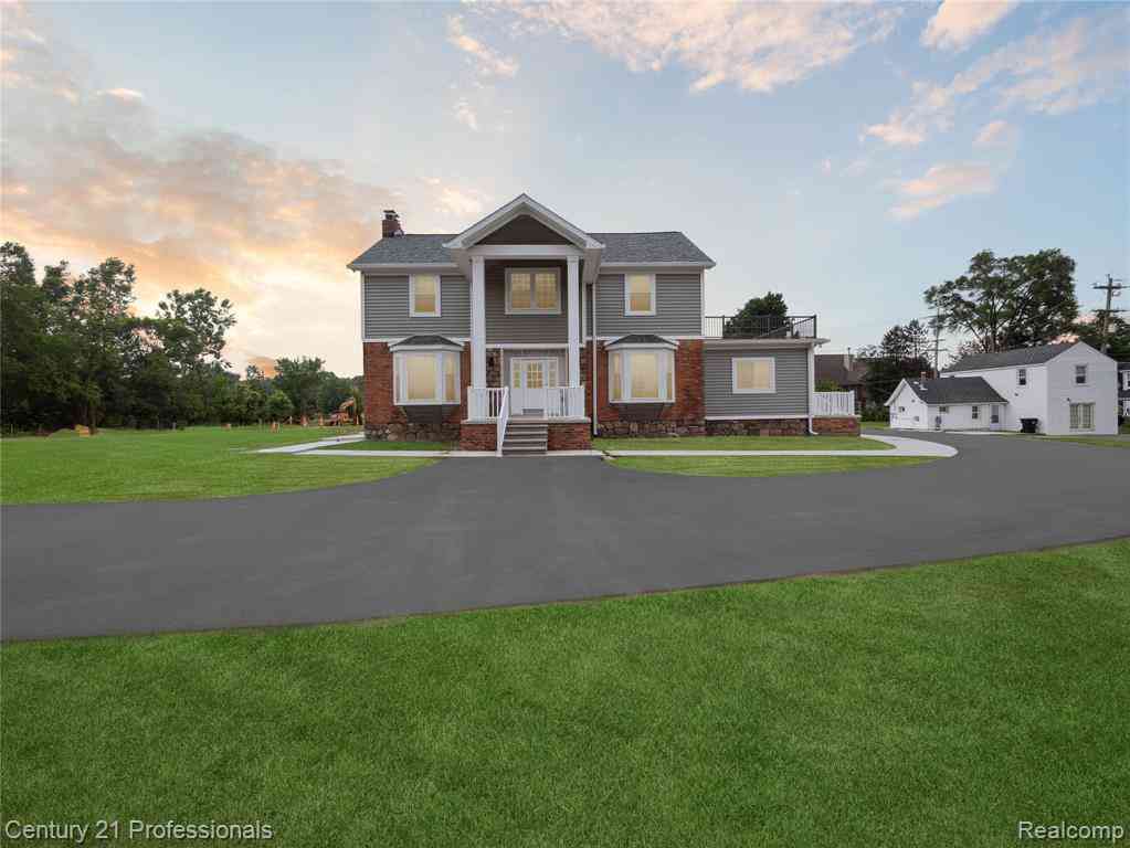 Homes For Sale - 21120 Halsted Road <br/> Oakland County, Farmington Hills, MI 48167
