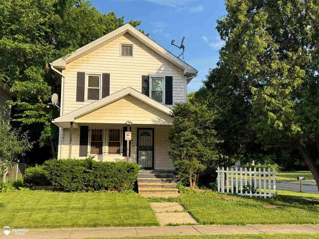 Homes For Sale - 870 Tacken Street <br/> Flint, MI 48532