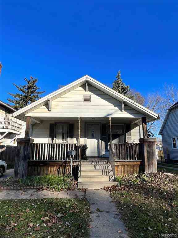 Homes For Sale - 1946 Gratiot Avenue <br/> Saginaw, MI 48602