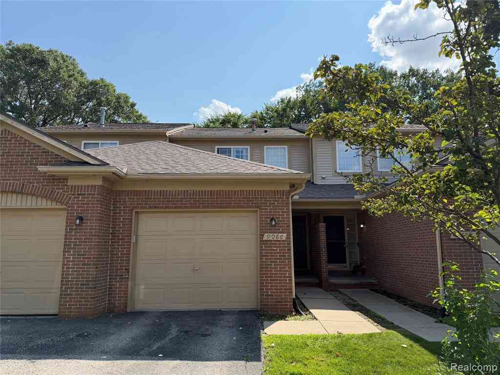 Condo For Sale - 9066 Newport Way  #11<br/> Livonia, MI 48150