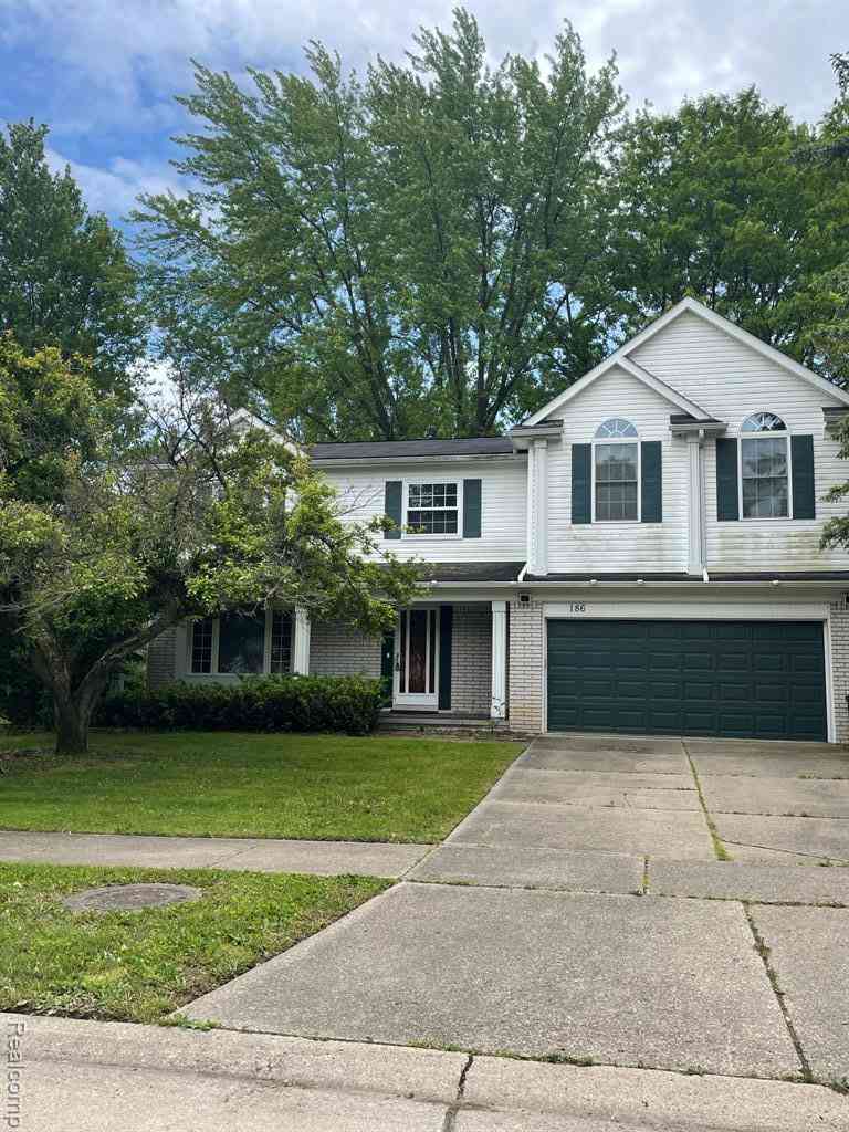 Homes For Rent - 186 Randall Drive <br/> Troy, MI 48085