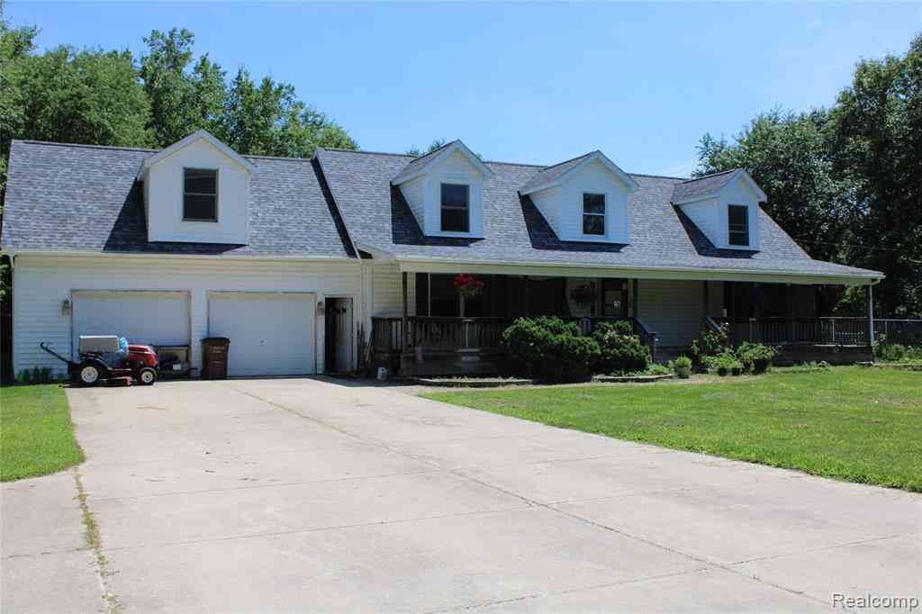 Homes For Sale - 8300 Wiggins Road <br/> Howell, MI 48855