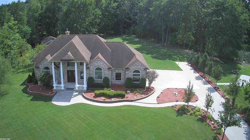 Homes For Sale - 400 Eromeoroad Road <br/> Oakland County, Oakland, MI 48363