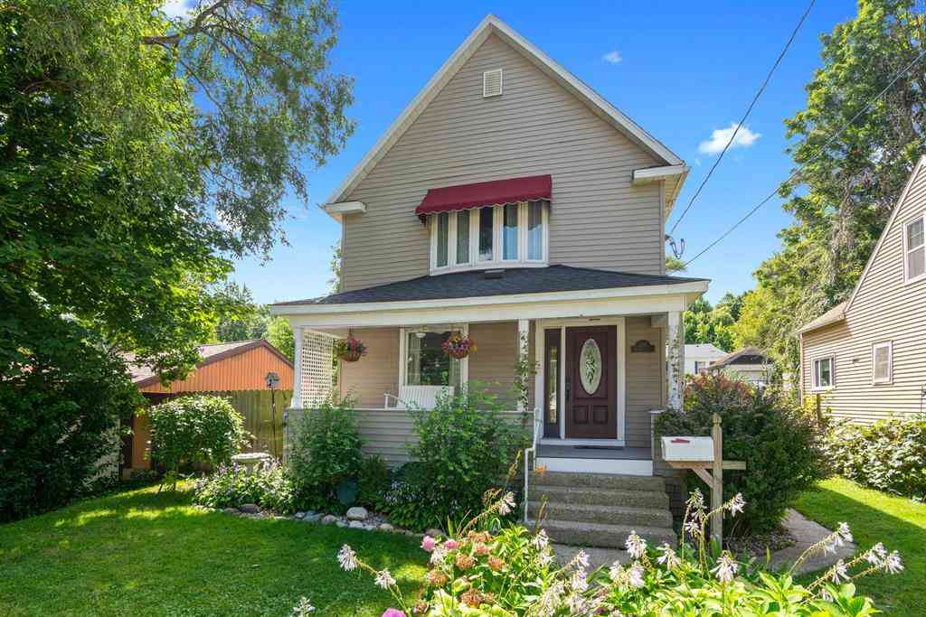 Homes For Sale - 1118 E Alcott Street <br/> Kalamazoo, MI 49001