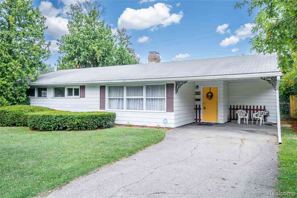 Homes For Sale - 1814 Carmanbrook Parkway <br/> Flint, MI 48507