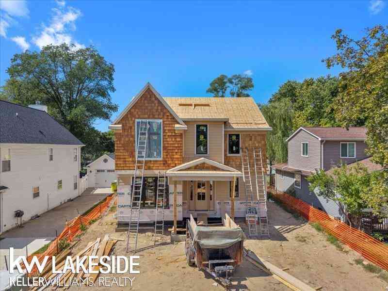 Homes For Sale - 761 Lounsbury Avenue <br/> Rochester, MI 48307
