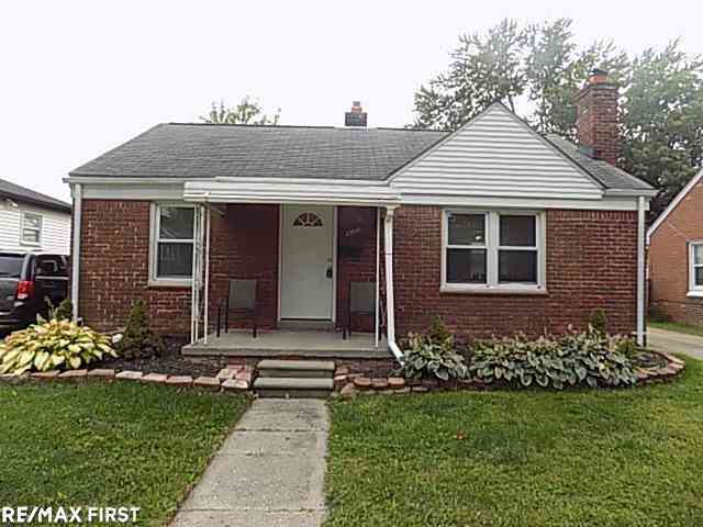 Homes For Sale - 23830 Deziel Street <br/> Macomb County, Saint Clair Shores, MI 48082