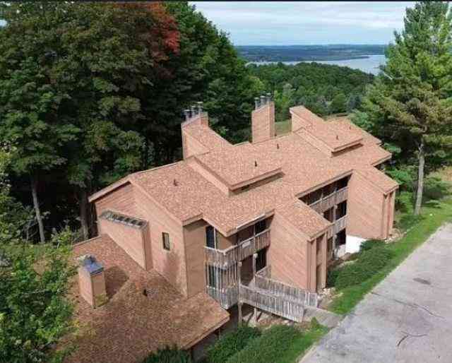Condo For Sale - 4673 N Crossover Drive <br/> Bellaire, MI 49615