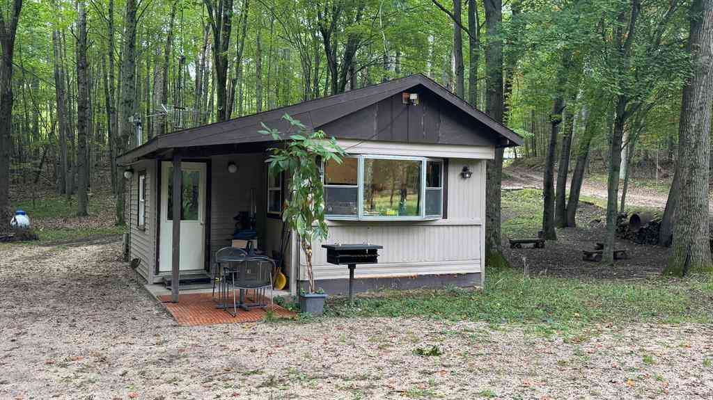 Homes For Sale - 2404 Bialik Road <br/> Manistee, MI 49660