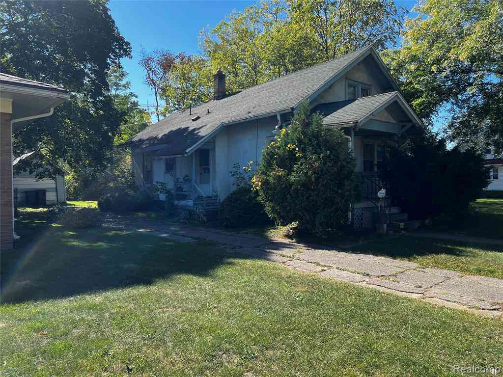 Homes For Sale - 1315 Welch Boulevard <br/> Flint, MI 48504