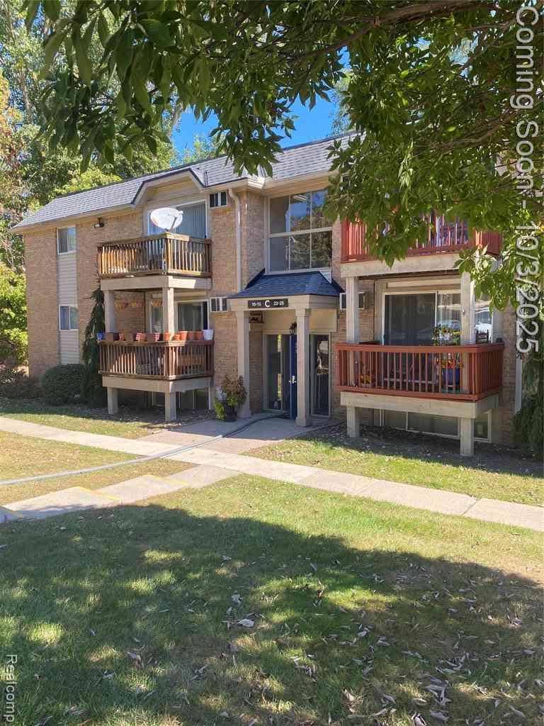 Condo For Sale - 417 Parkdale Avenue  #13<br/> Rochester, MI 48307
