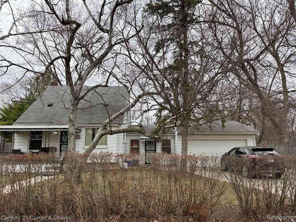 Homes For Sale - 26532 Powers Avenue <br/> Dearborn Heights, MI 48125