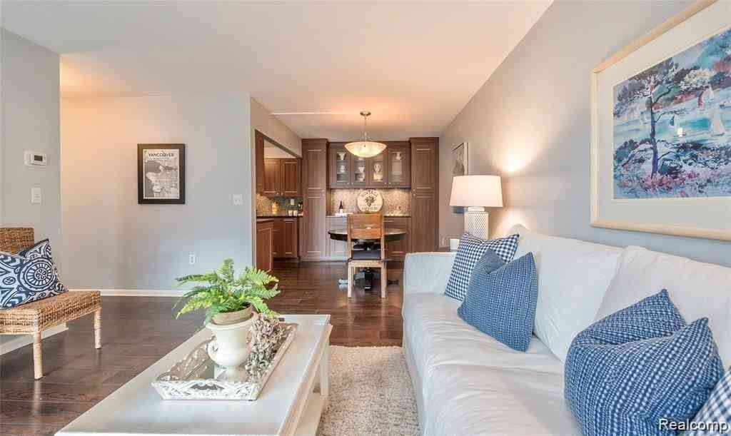 Condo For Rent - 411 S Old Woodward Ave.   #723<br/> Birmingham, MI 48009