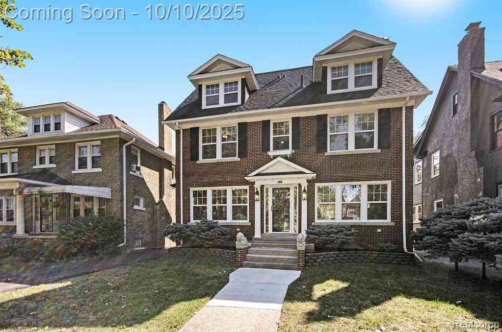Homes For Sale - 1467 Longfellow Street <br/> Detroit, MI 48206
