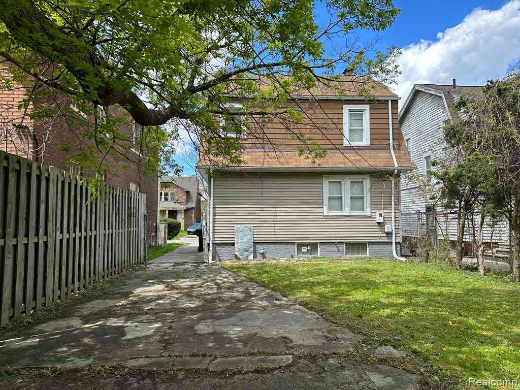 Homes For Sale - 2477 Waverly Street <br/> Detroit, MI 48238