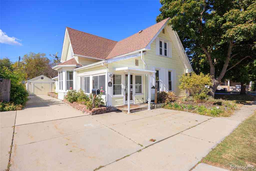 Homes For Sale - 206 S 4th Street <br/> Saint Clair County, St. Clair, MI 48079