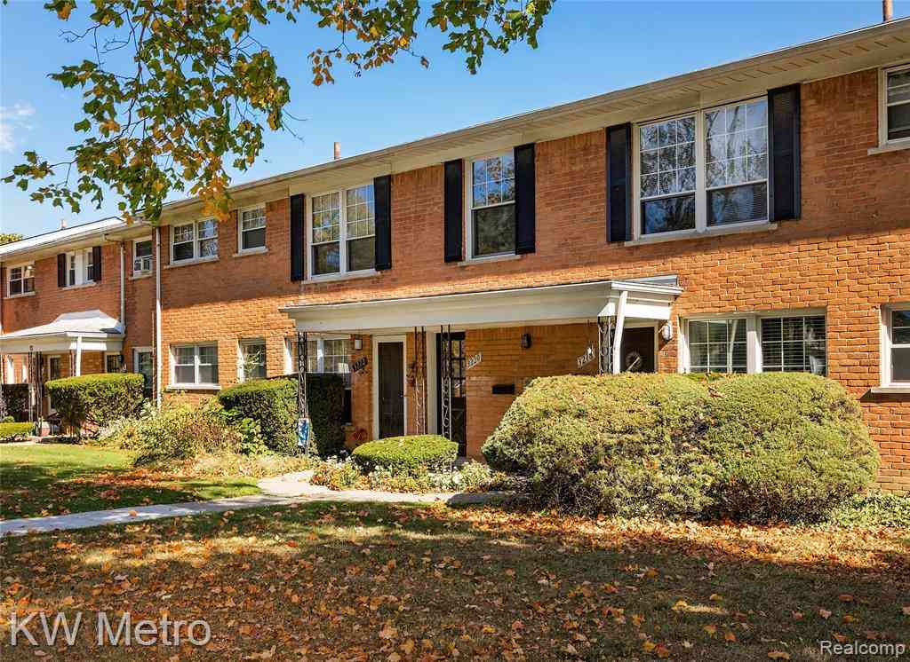 Condo For Rent - 3220 Shenandoah Drive  #12<br/> Royal Oak, MI 48073