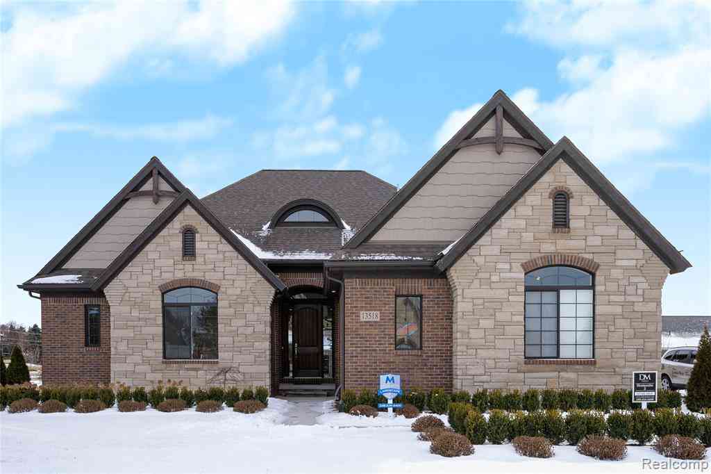 Homes For Sale - 56160 Sailmast Lane <br/> Shelby Twp, MI 48315