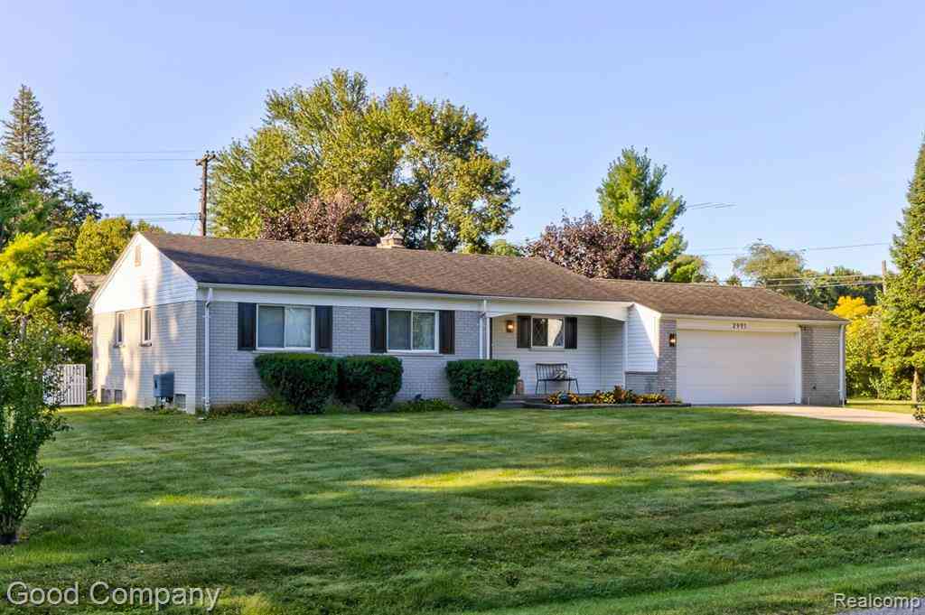 Homes For Sale - 2991 Lanergan Drive <br/> Troy, MI 48084