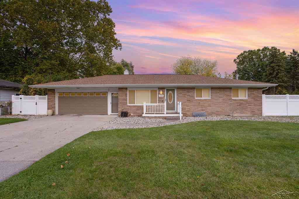 Homes For Sale - 3289 Westbrook Street <br/> Saginaw, MI 48601