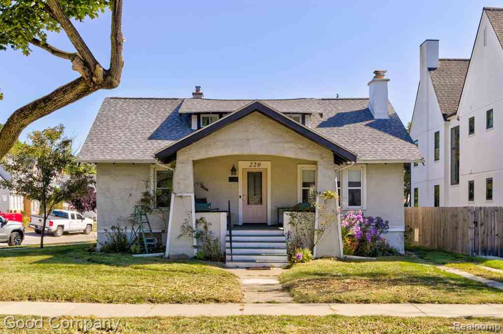 Homes For Rent - 220 N Maple Avenue Unit #1  <br/> Royal Oak, MI 48067