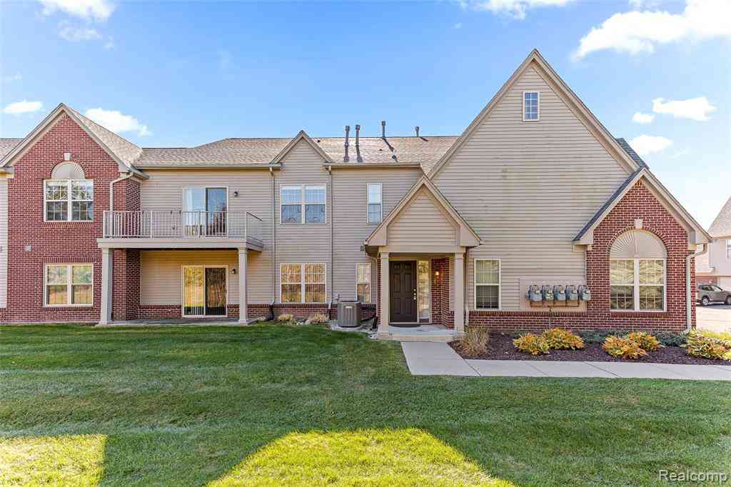 Condo For Sale - 1465 Addington Lane <br/> Ann Arbor, MI 48108