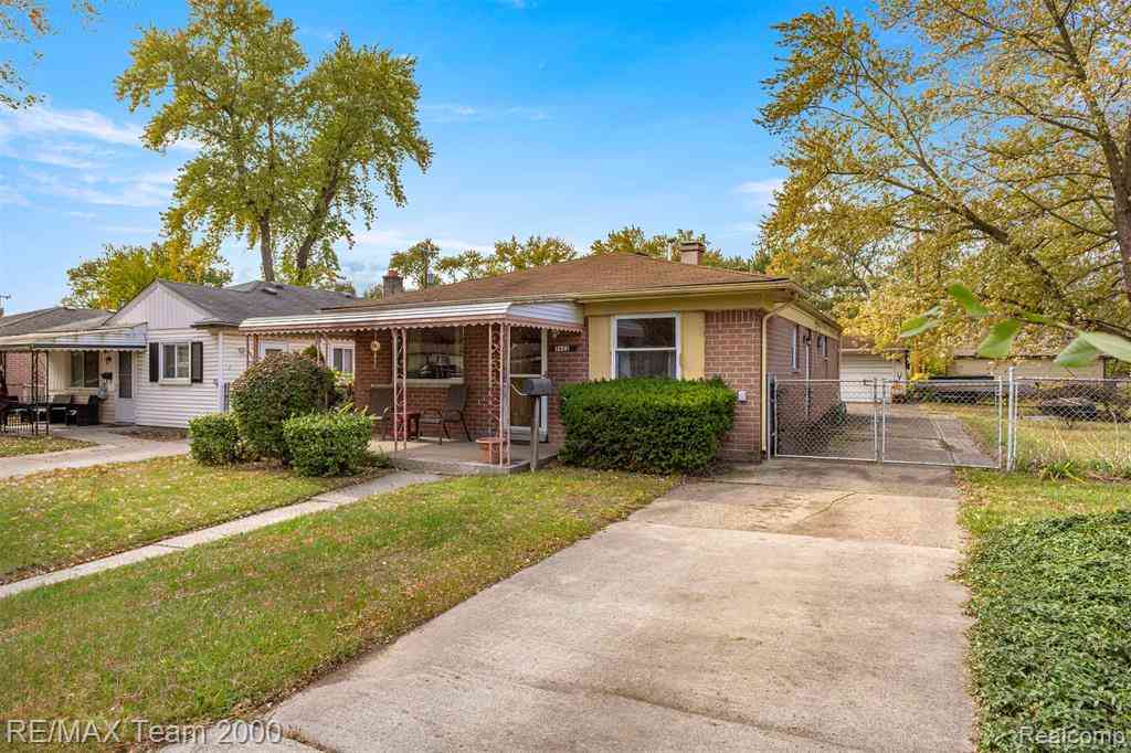 Homes For Sale - 5622 Campbell Street <br/> Dearborn Heights, MI 48125