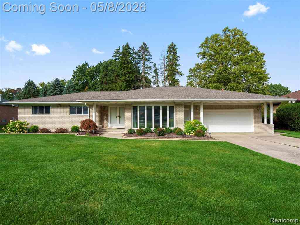 Homes For Sale - 38523 Manchester Street <br/> Clinton Township, MI 48036
