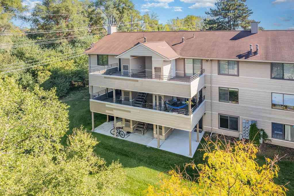 Condo For Rent - 275 Briarcrest Drive  #185<br/> Ann Arbor, MI 48104