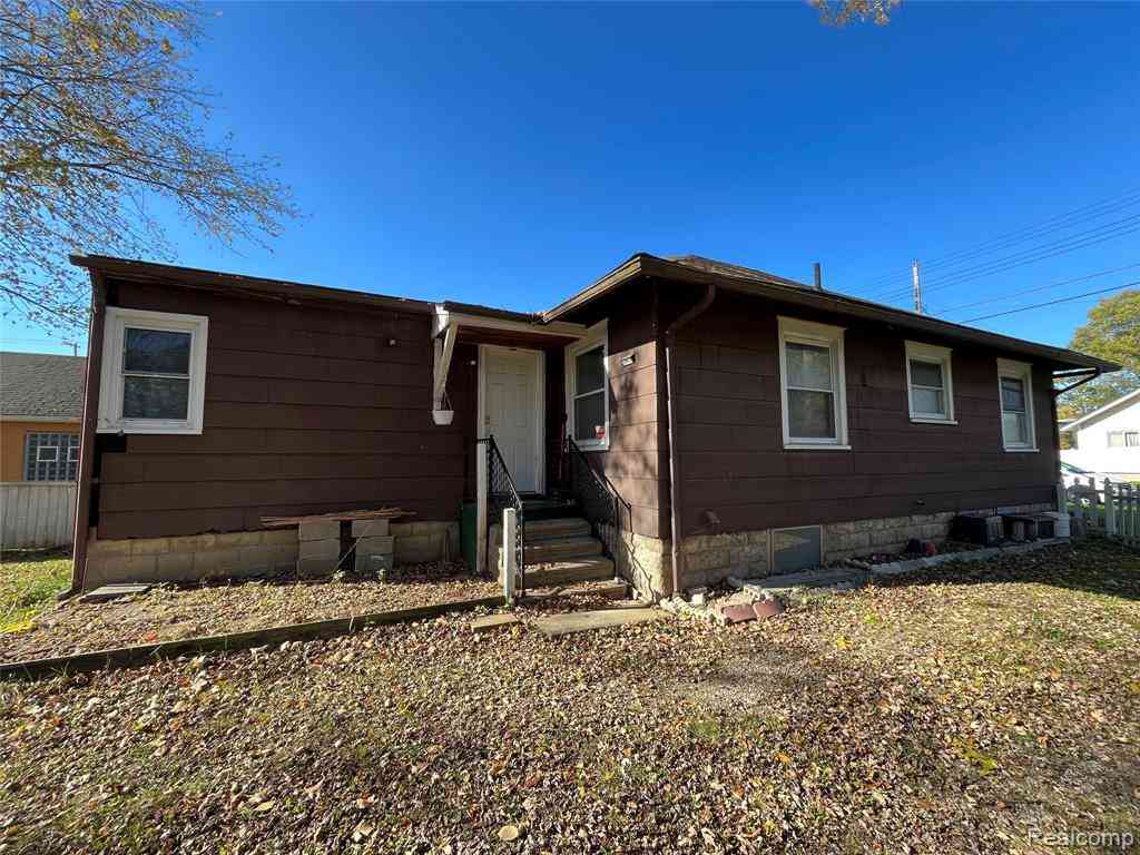 Homes For Sale - 712 Sanford Street <br/> Ingham County, Lansing, MI 48906