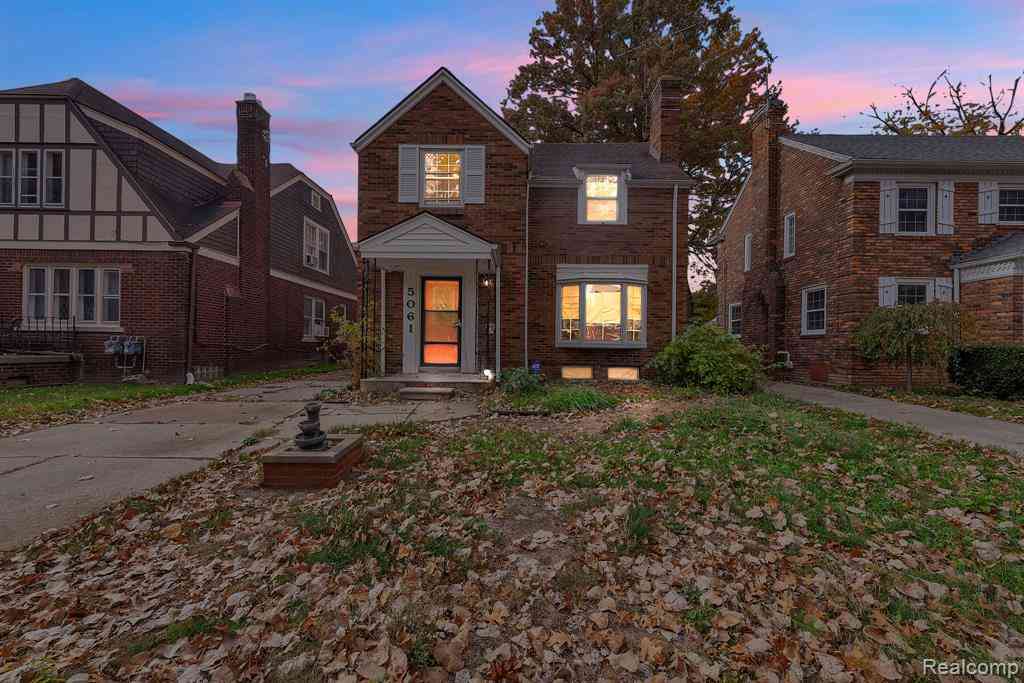 Homes For Sale - 5061 Bishop Street <br/> Detroit, MI 48224