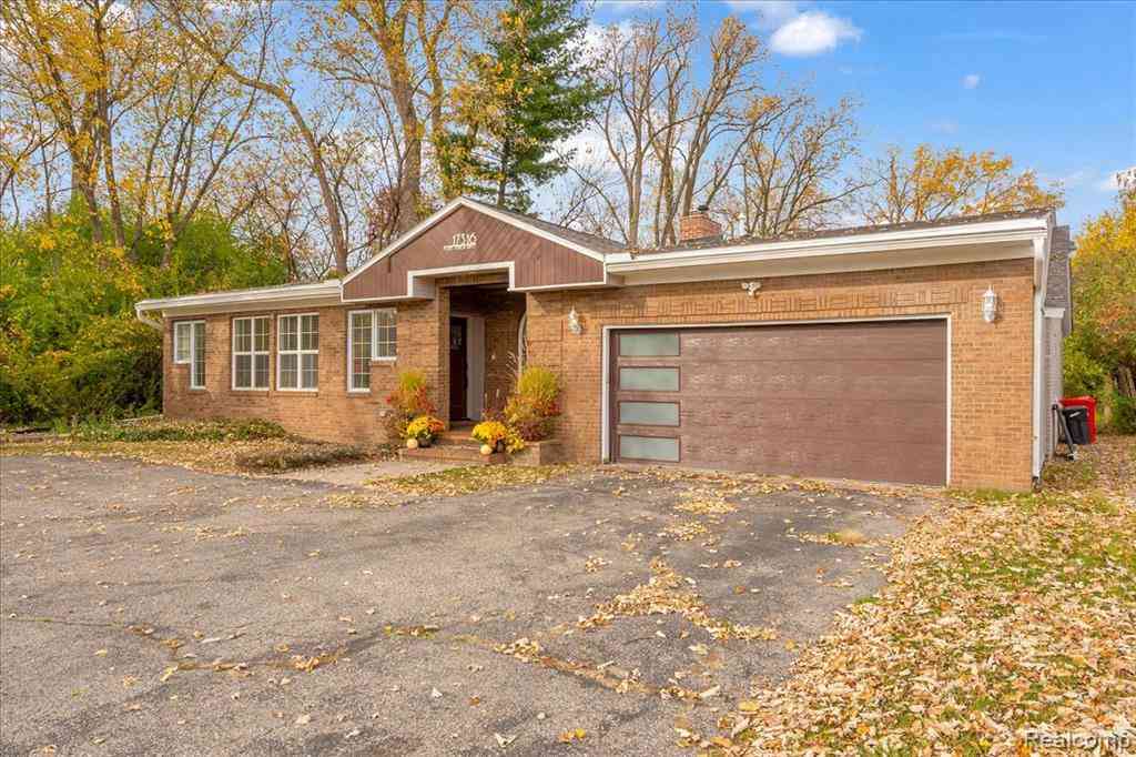 Homes For Sale - 17316 Mount Vernon Street <br/> Southfield, MI 48075