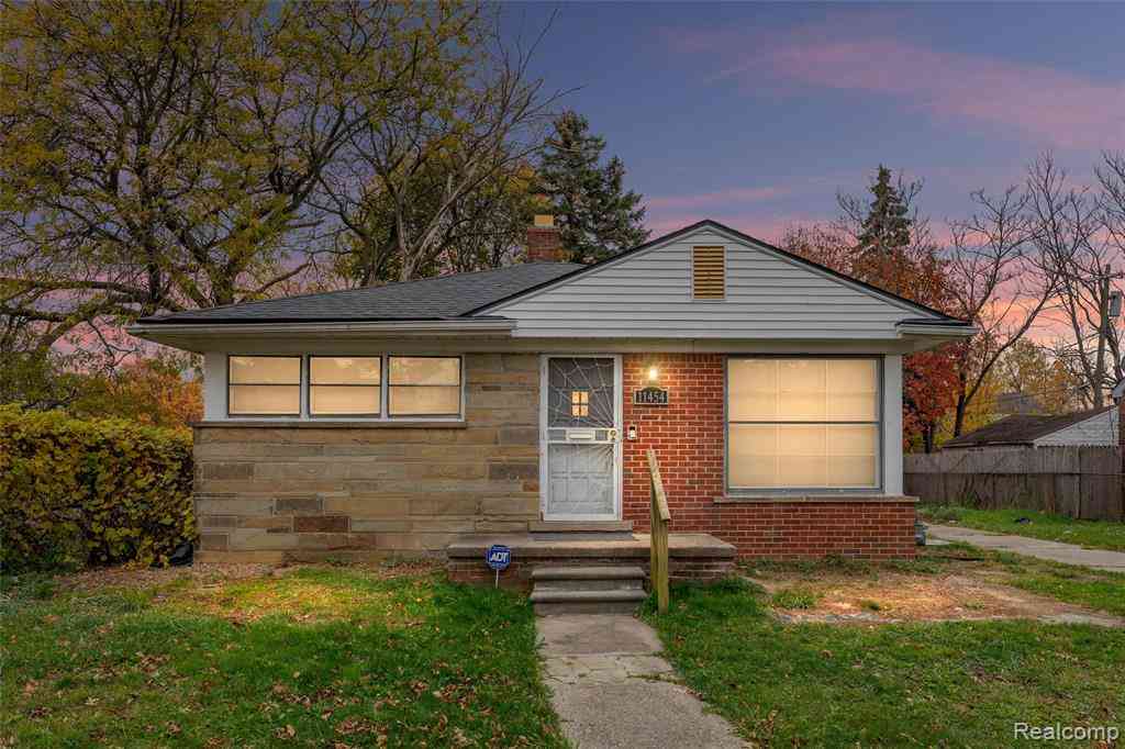 Homes For Sale - 11454 Saint Patrick Street <br/> Detroit, MI 48205