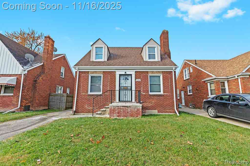 Homes For Sale - 18935 Mansfield Street <br/> Detroit, MI 48235