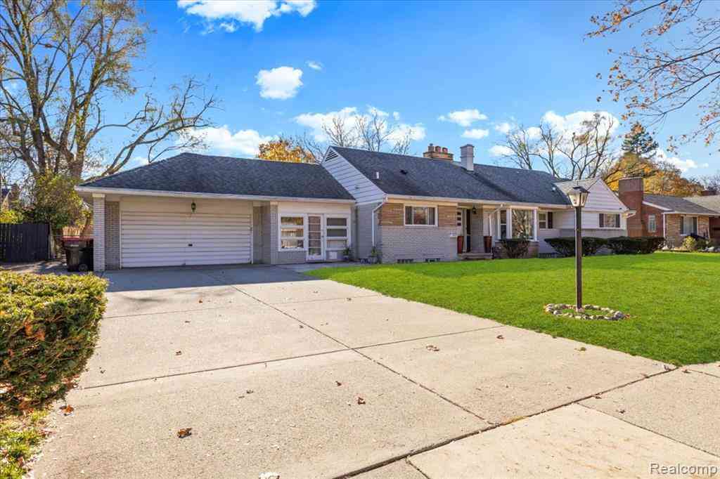 Homes For Sale - 18131 Magnolia Avenue <br/> Southfield, MI 48075