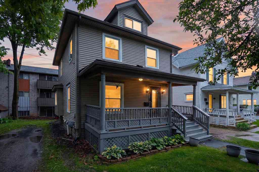 Homes For Sale - 309 W Lapeer Street <br/> Ingham County, Lansing, MI 48933